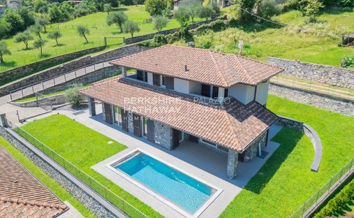 Villa in Lenno, Lombardei, Italien 1