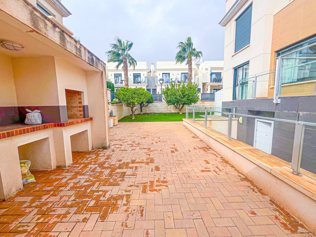 Villa in Playa Flamenca, Orihuela, Valencian Community 4 - 14872141