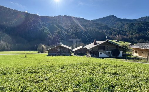 Chalet in Le Grand-Bornand, Auvergne-Rhône-Alpes, France 1
