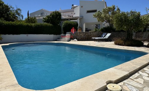 Villa in Alcantarilha, Algarve, Portugal 1