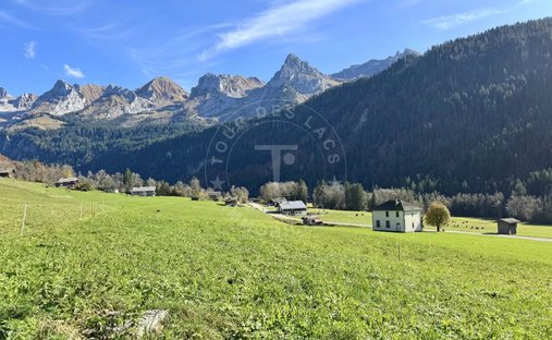 Chalet in Le Grand-Bornand, Auvergne-Rhône-Alpes, France 1