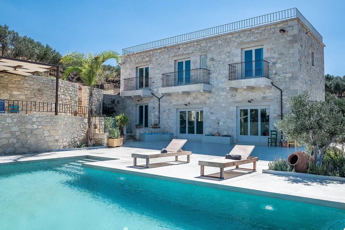 Charming Rural Villa In Kissamos, Decentralized Administration Of Crete ...