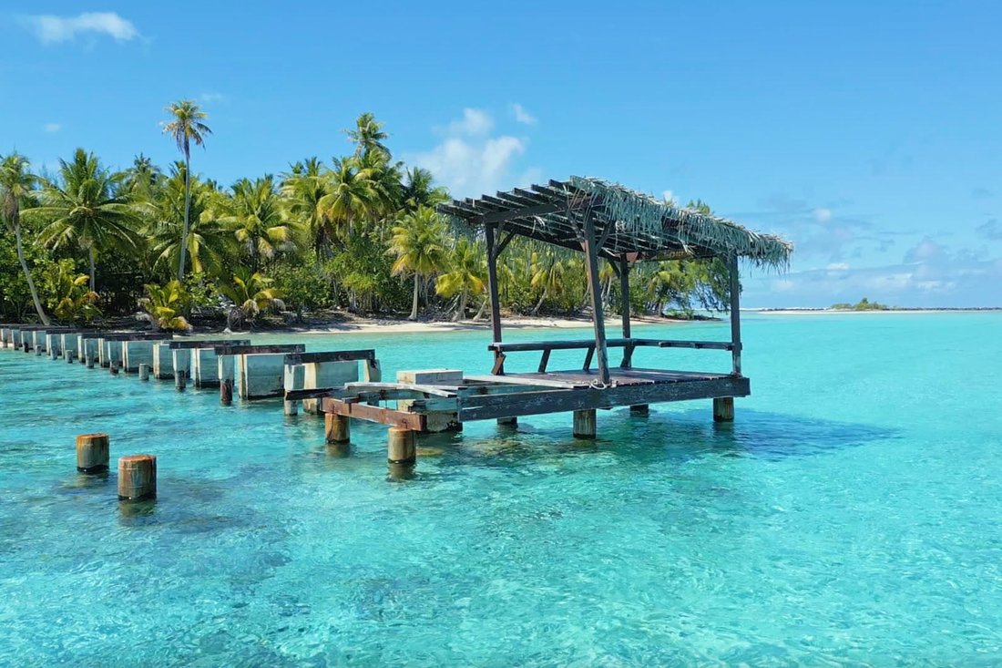 Private Island in Rangiroa, French Polynesia 4 - 14872534
