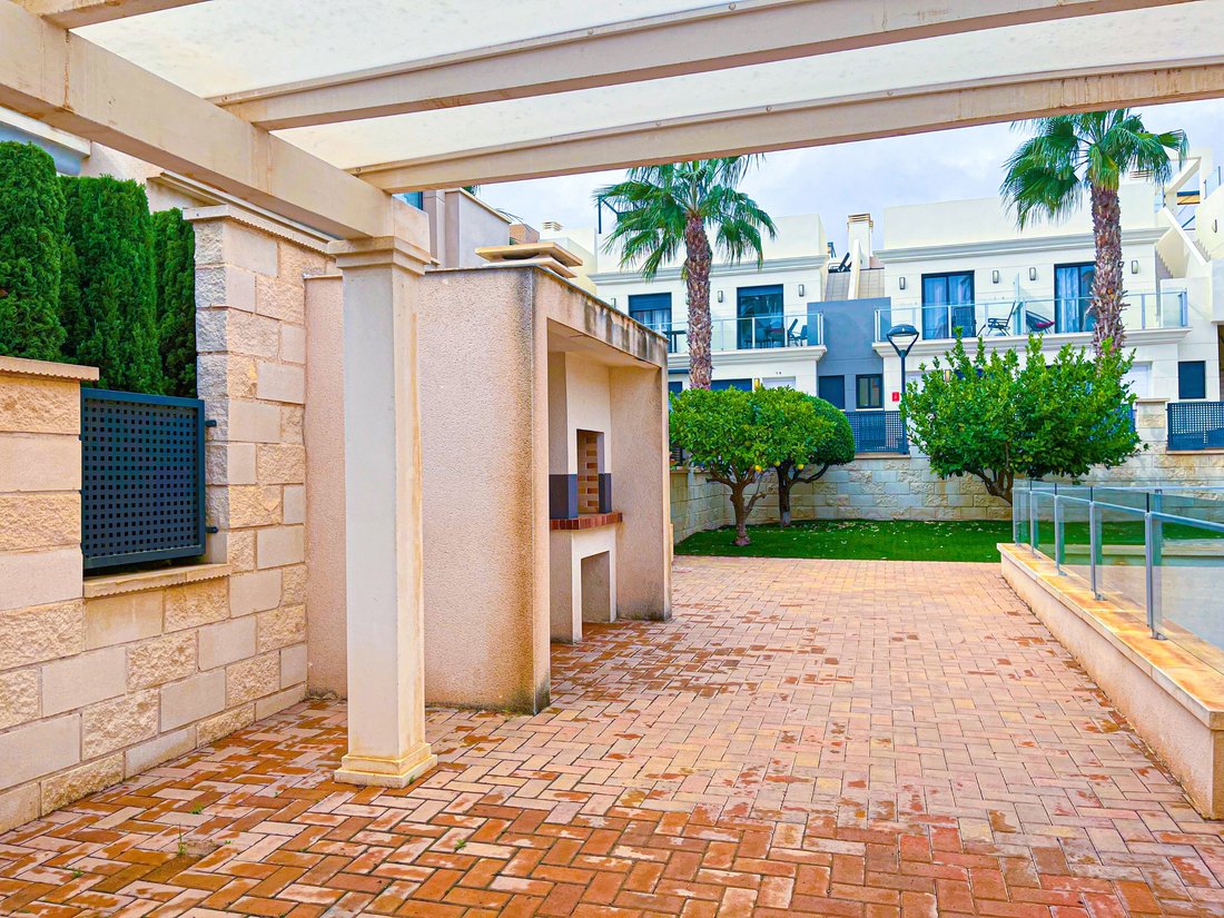 Villa in Playa Flamenca, Orihuela, Valencian Community 5 - 14872141