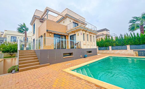 Villa in Playa Flamenca, Orihuela, Valencian Community 1