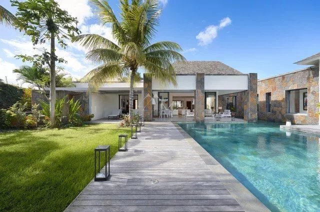Villa in Grand Baie, Rivière du Rempart District, Mauritius 1 - 14562848