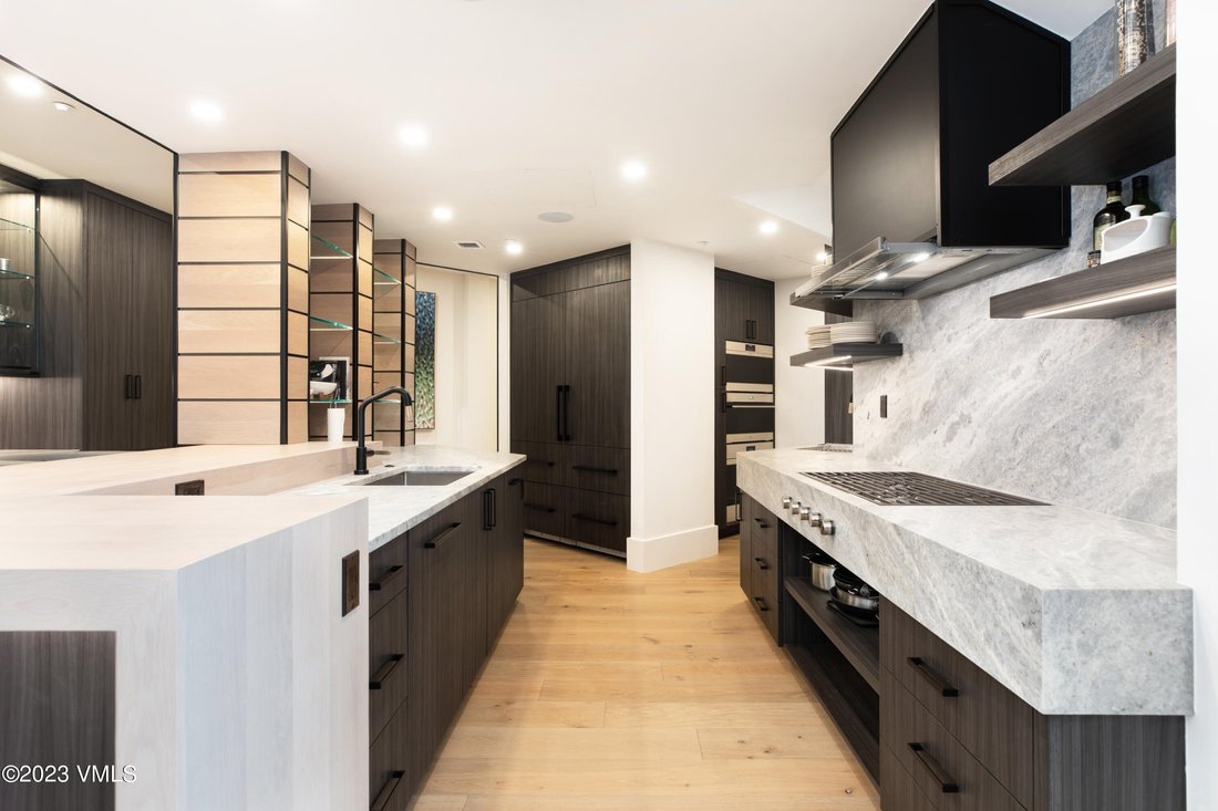 Stunning Penthouse With Breathtaking Views In Edwards, Colorado, United