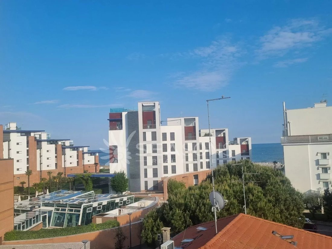 Apartment in Lido di Jesolo, Jesolo, Veneto 2 - 14272106