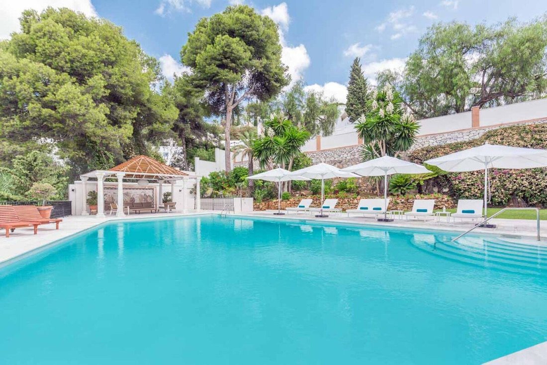 Villa in Rio Real, Marbella, Andalusia 3 - 14873710