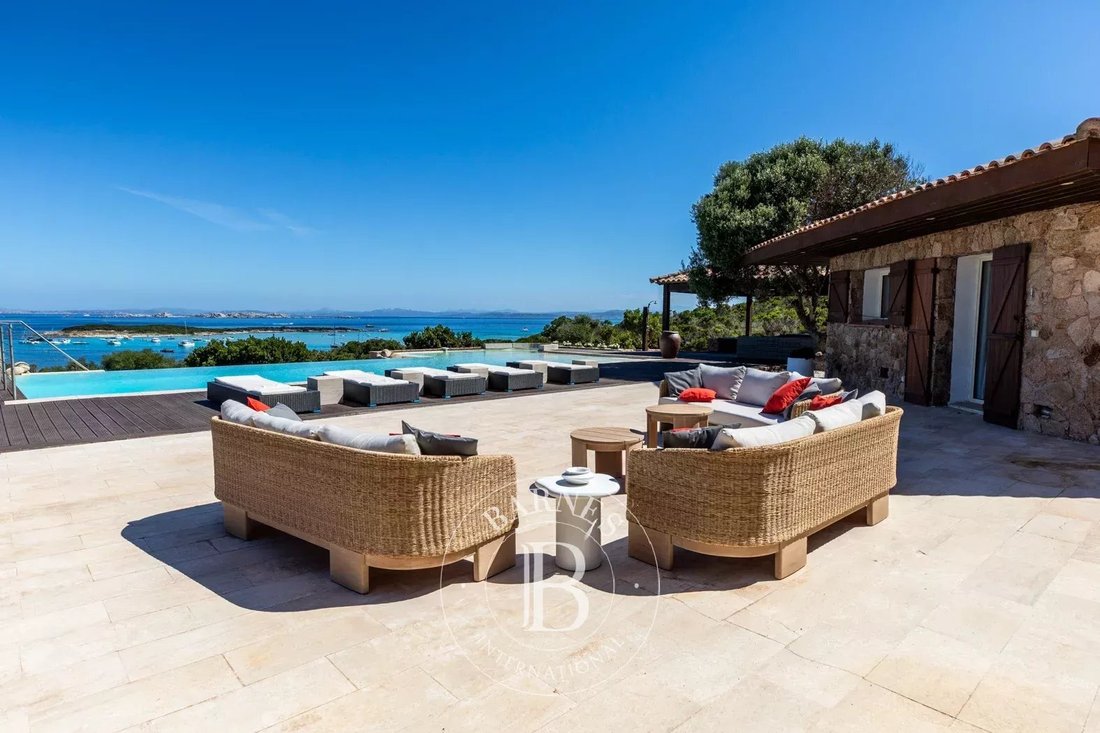 Villa in Bonifacio / Bunifaziu, Corsica, France 4 - 12947876
