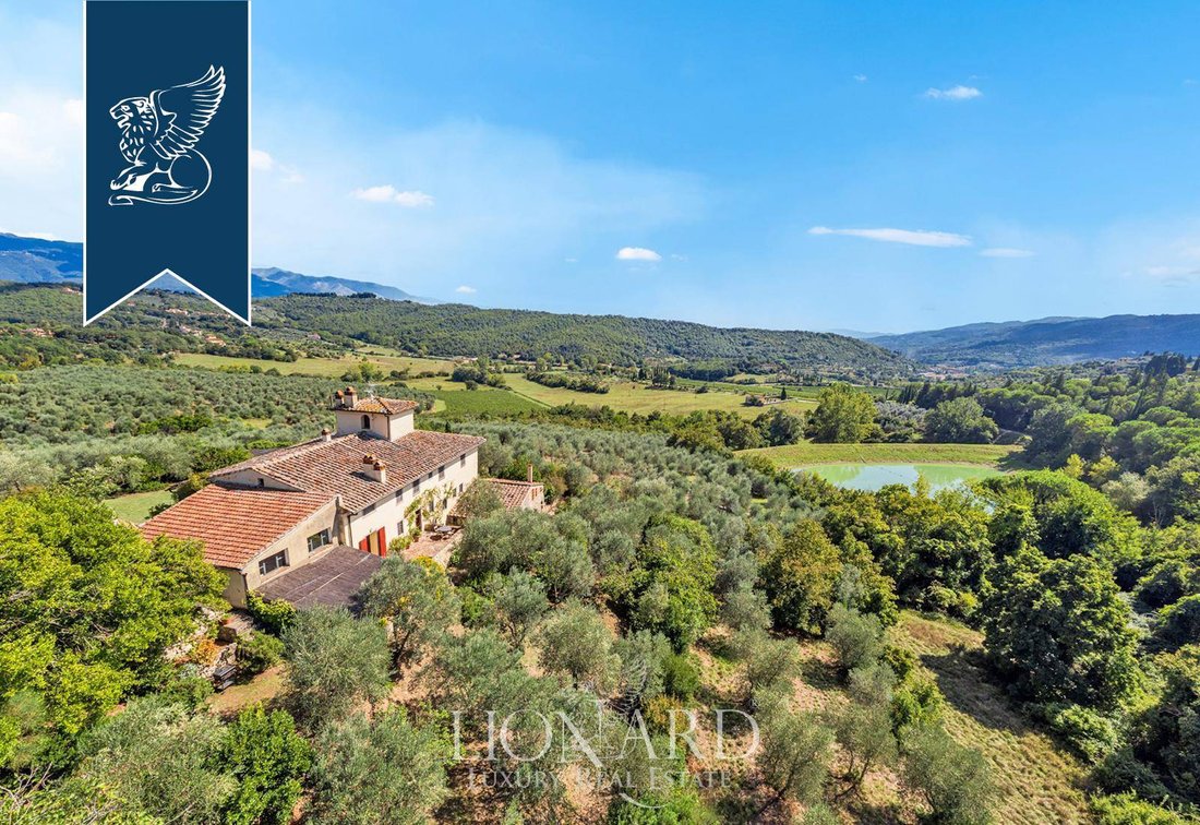 Villa in Rignano sull'Arno, Tuscany, Italy 2 - 14885804