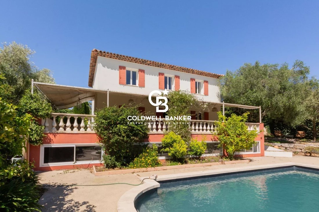 House in Sainte-Maxime, Provence-Alpes-Côte d'Azur, France 1 - 14401380