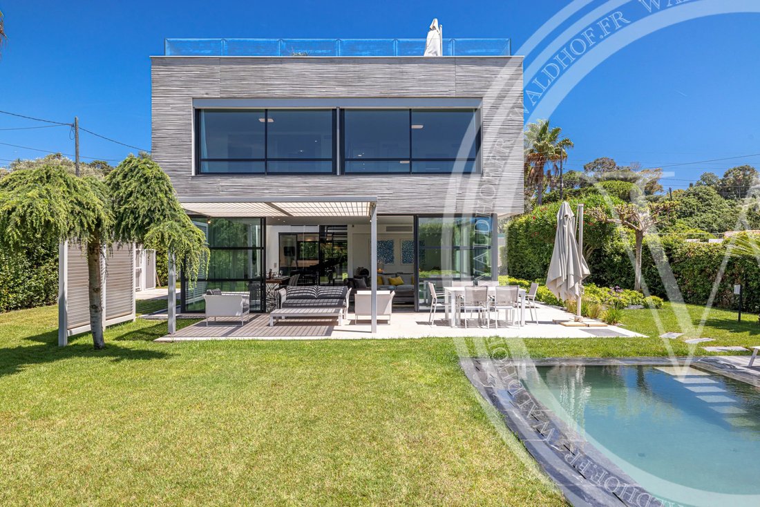 Villa in Antibes, Provence-Alpes-Côte d'Azur, France 3 - 14438018