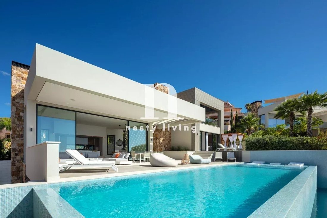 Villa in Nueva Andalucia, Marbella, Spain 3 - 14238458