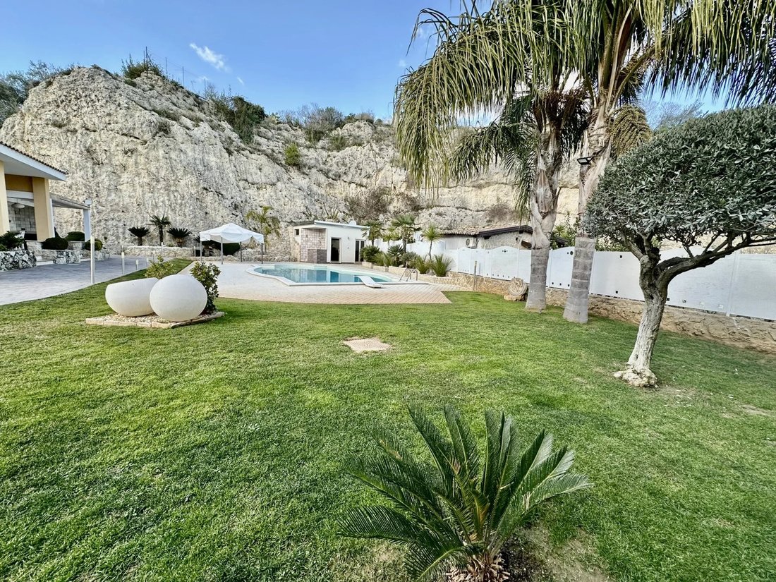 Villa in Canicattì, Sizilien, Italien 4 - 14878866