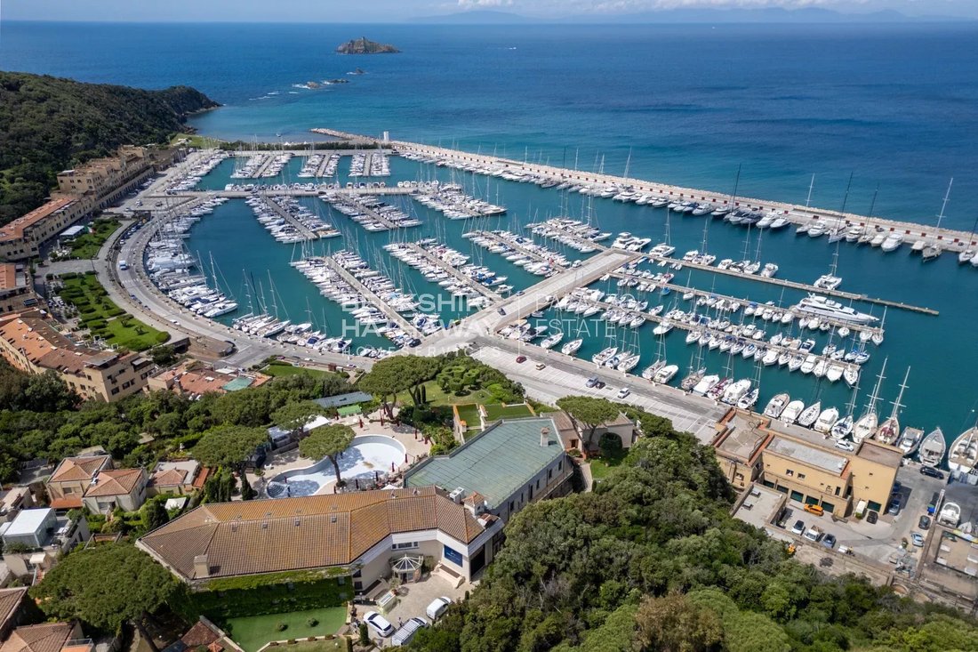Autres à Punta Ala, Toscane, Italie 4 - 14305594