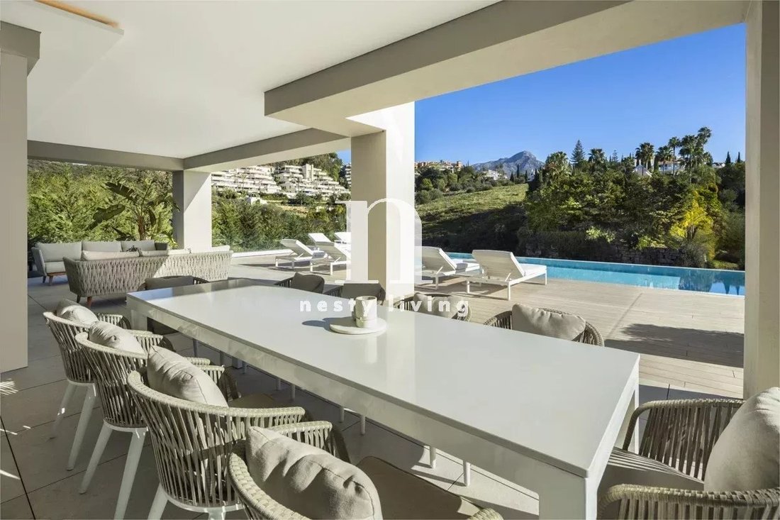 Villa in Nueva Andalucia, Marbella, Spain 3 - 14288126
