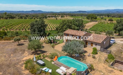 Azienda agricola a La Garde-Freinet, Provenza-Alpi-Costa Azzurra, Francia 1