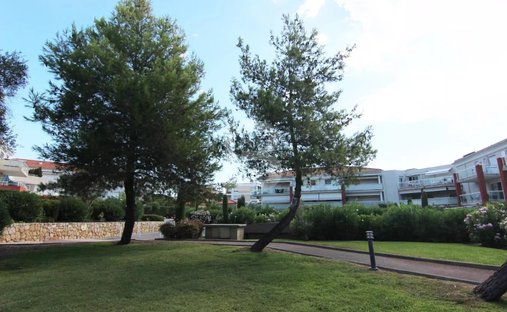 Castle for Sale in Coulaines, Pays de la Loire, France