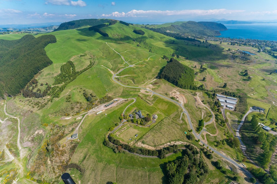 Land in Kinloch, Waikato, New Zealand 5 - 14884338