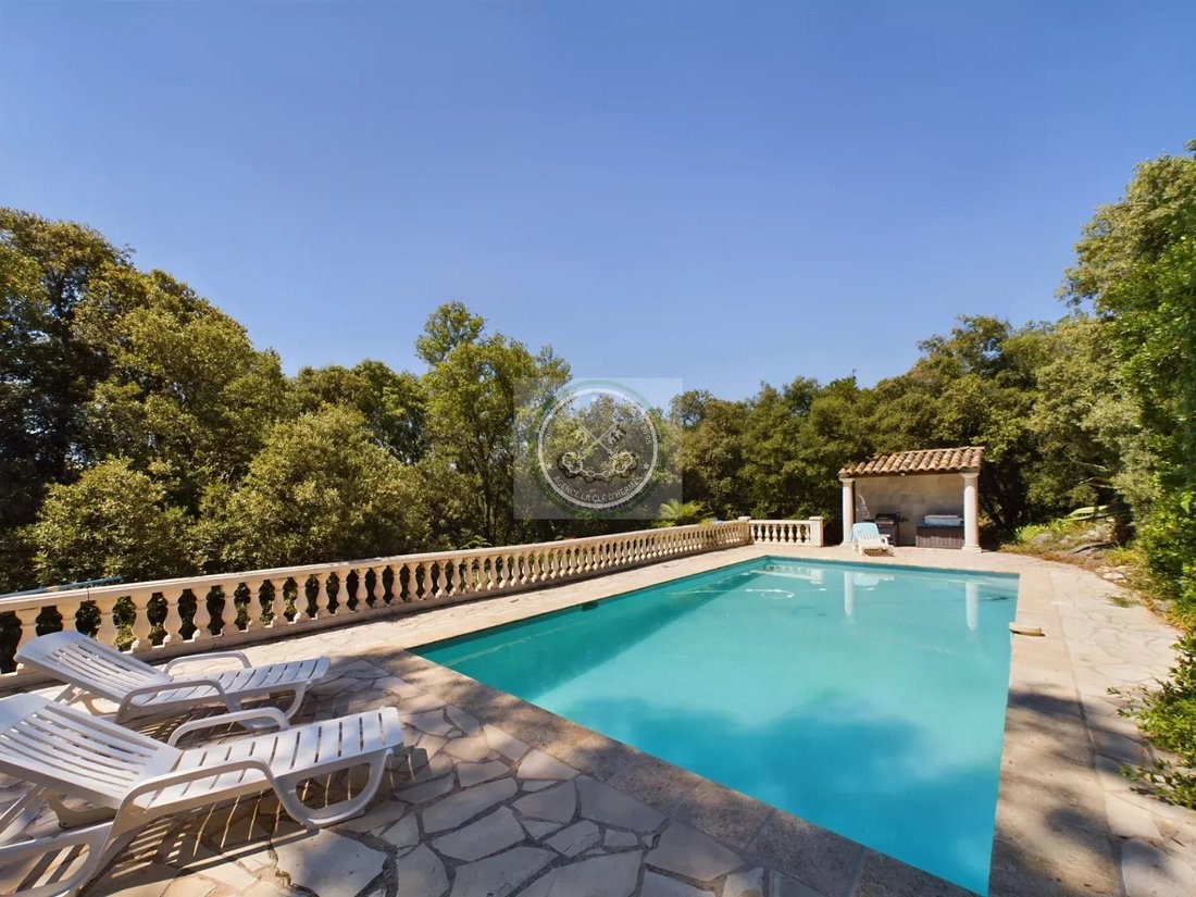 Villa in Montauroux, Provence-Alpes-Côte d'Azur, France 1 - 14488116