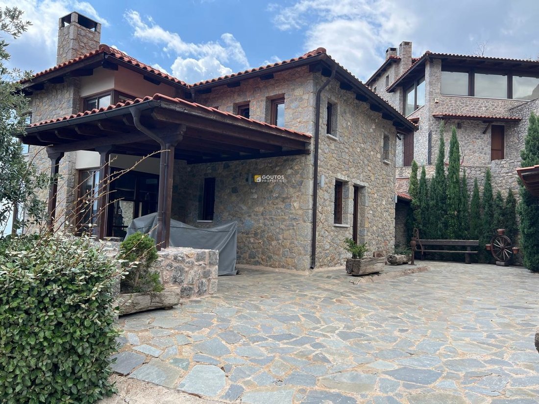 Villa in Arachova, Thessaly and Central Greece, Greece 2 - 14880367