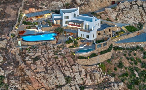 House in Ano Mera Community, Aegean, Greece 1