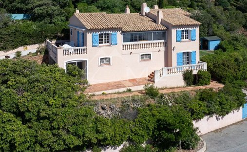 Villa in Le Dramont-Agay-Anthéor-Le Trayas, Saint-Raphaël, France 1