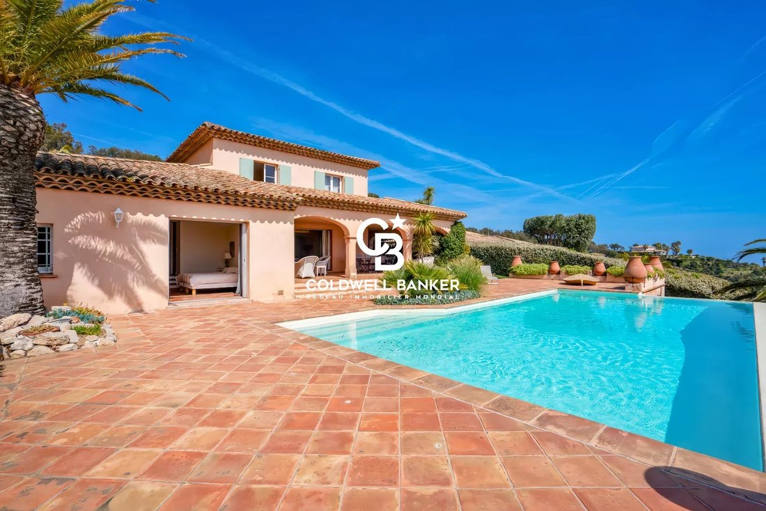 House in Sainte-Maxime, Provence-Alpes-Côte d'Azur, France 2 - 14384874