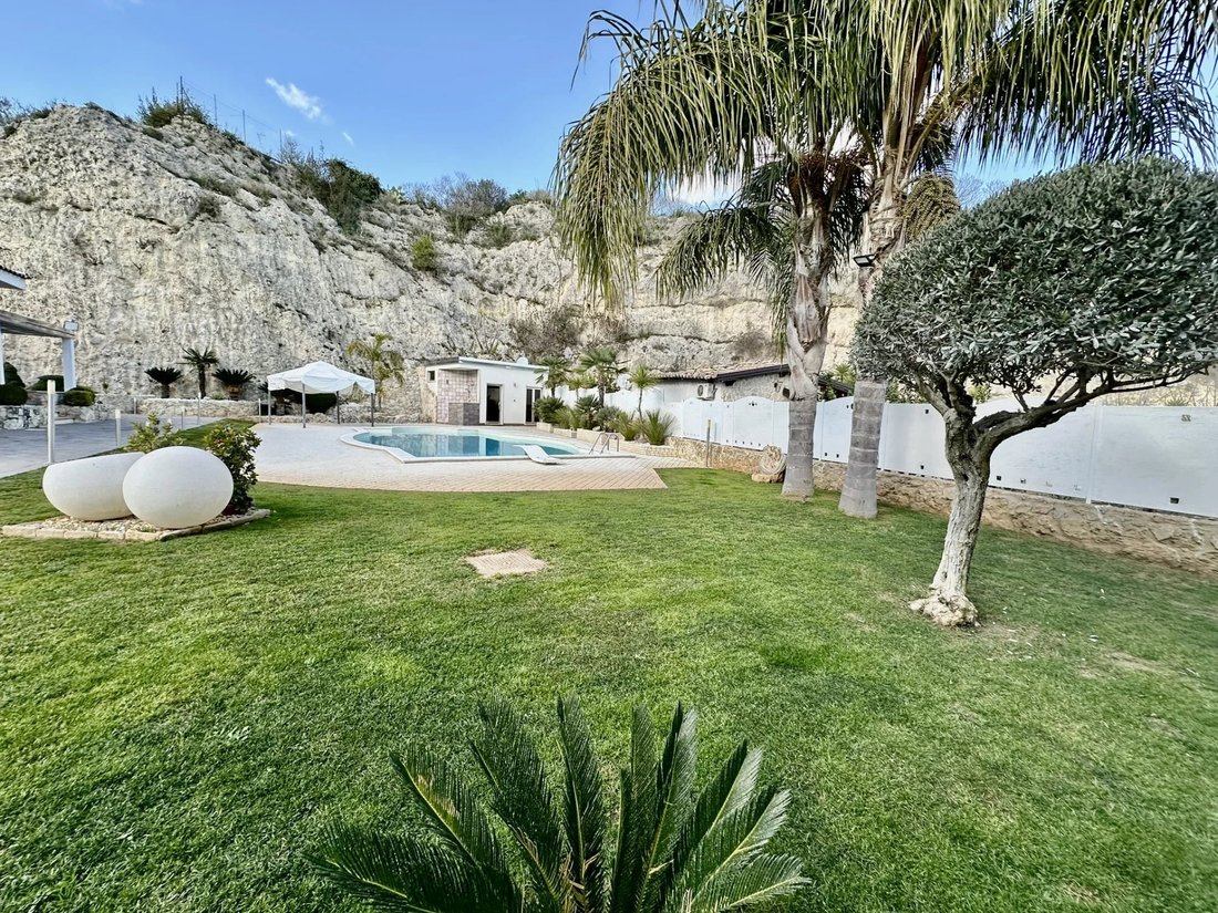 Villa in Canicattì, Sizilien, Italien 2 - 14878866