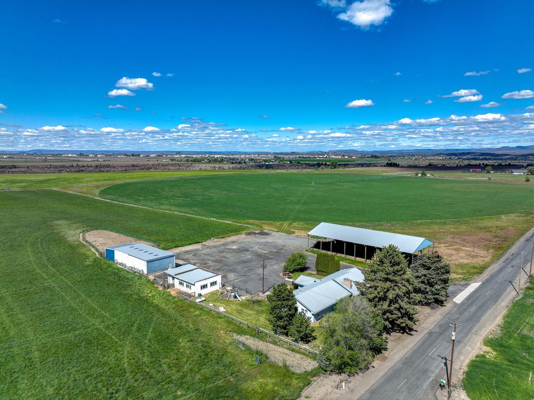 House in Madras, Oregon, United States 2 - 14886314