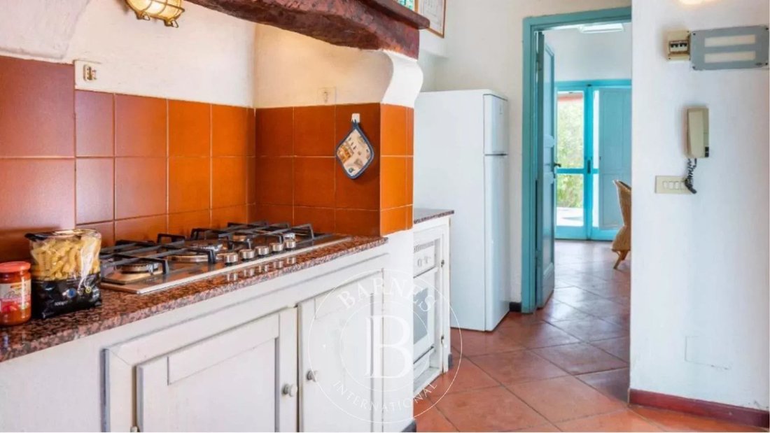 Villa in Center, Olbia, Italy 5 - 13650140