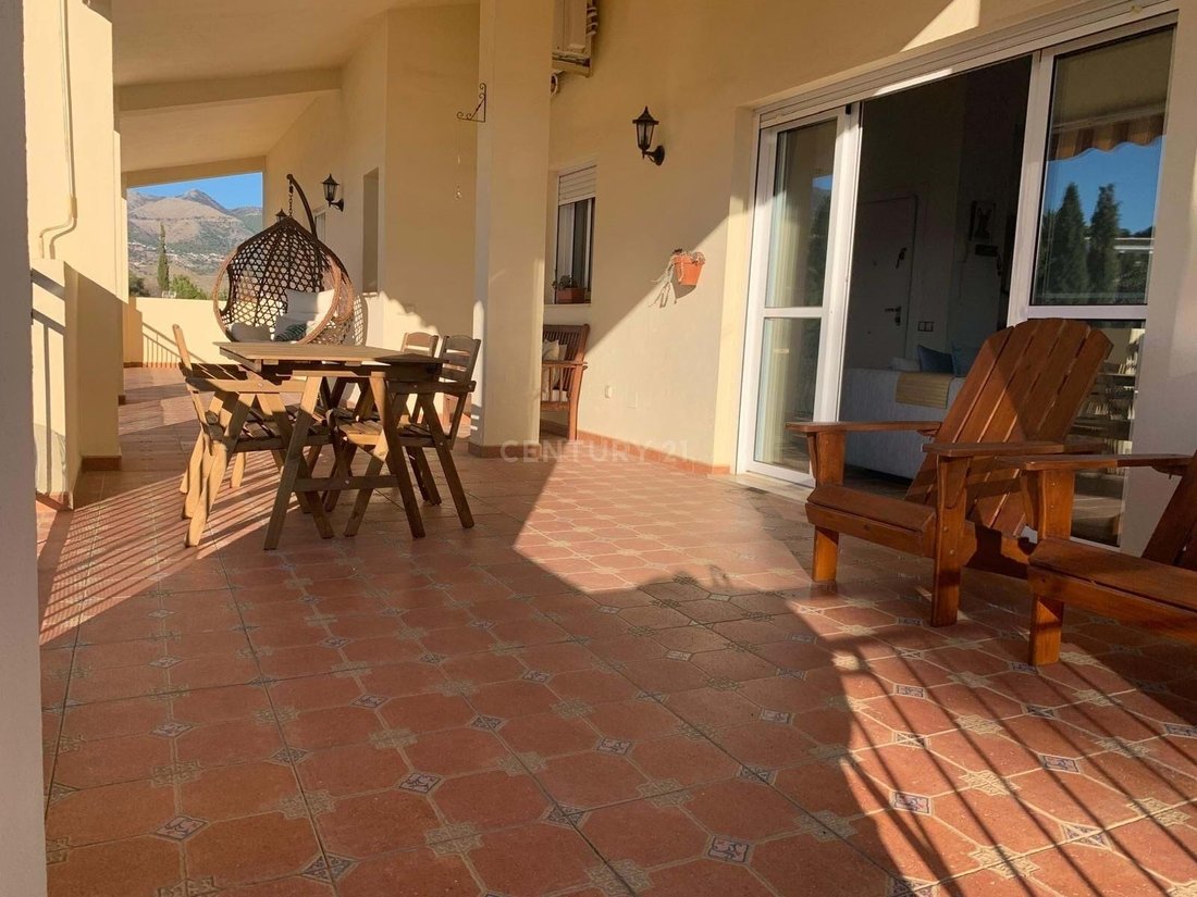 Opportunity House For Sale In Fuengirola With Three In Mijas, Andalusia