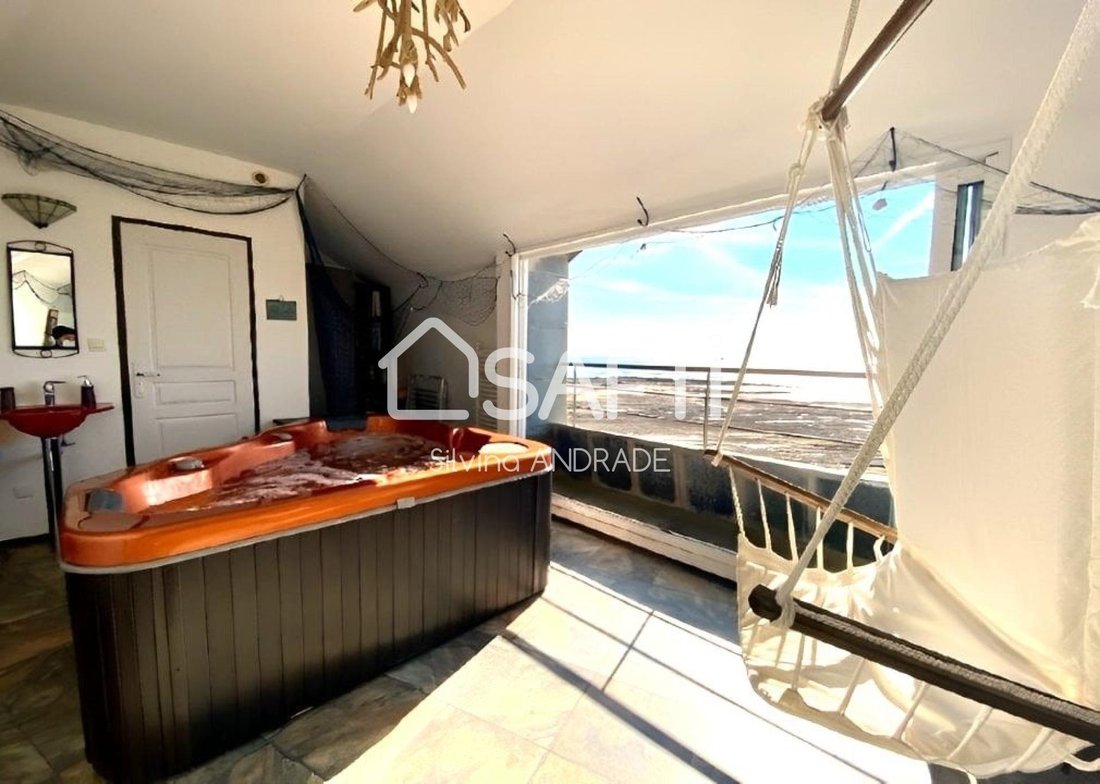 Demeure Au Sables D'olonne In Les Sables D'olonne, Pays De La Loire