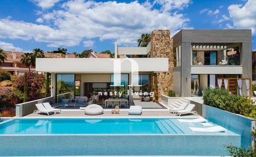 Villa in Nueva Andalucia, Marbella, Spain 1