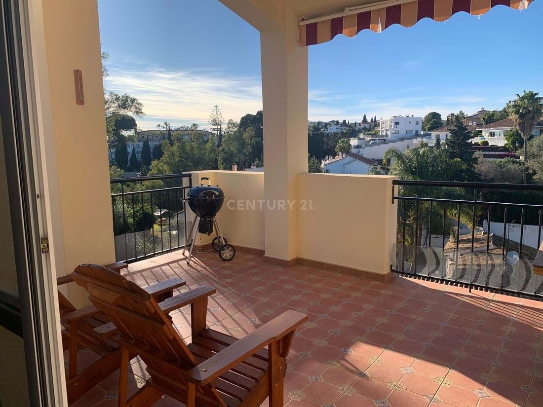 Opportunity House For Sale In Fuengirola With Three In Mijas, Andalusia