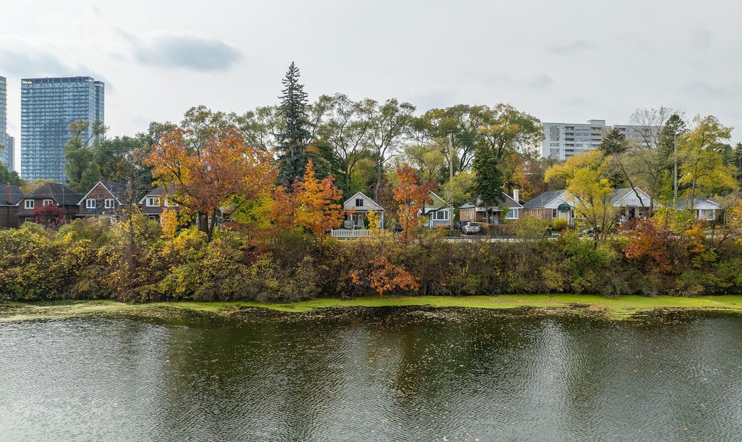 Charming Waterfront Bungalow In Toronto, Ontario, Canada For Sale