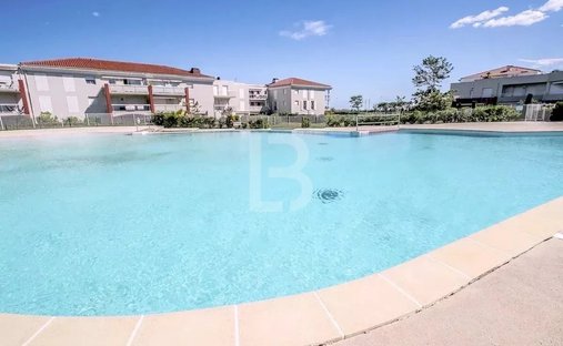 Castle for Sale in Coulaines, Pays de la Loire, France