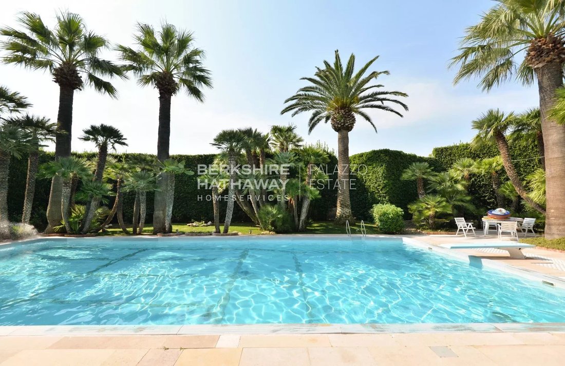 Villa en Ampliamento Zona Artigianale Est, Apulia, Italia 3 - 14540296