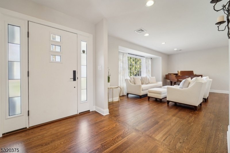 20 Marlin Court In Westfield, New Jersey, United States For Sale (14882585)