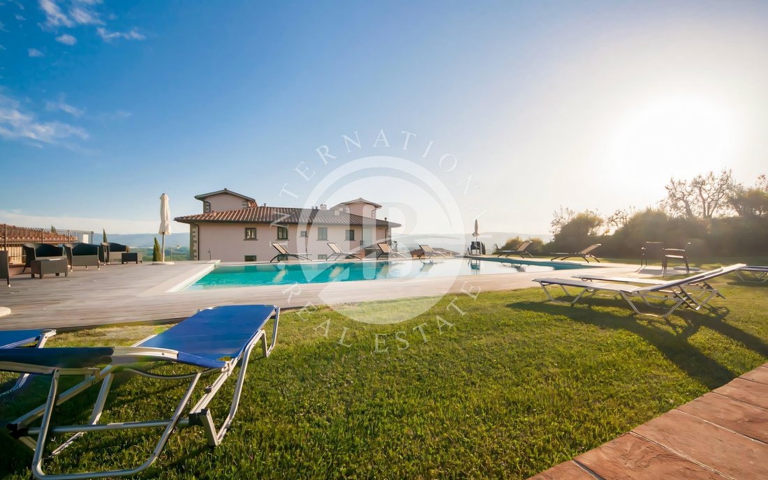 Country House in Loro Ciuffenna, Tuscany, Italy 2 - 14890472