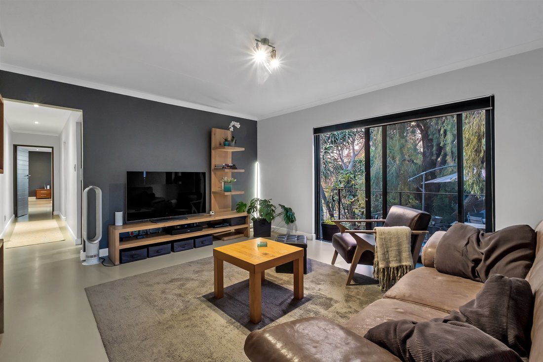 Villa in Emmarentia, Gauteng, South Africa 5 - 14891272