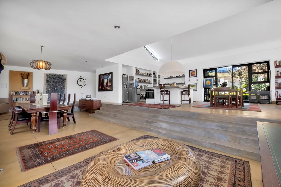 Villa in Parktown, Gauteng, South Africa 1 - 14891296