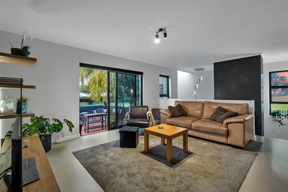 Villa in Emmarentia, Gauteng, South Africa 4 - 14891272