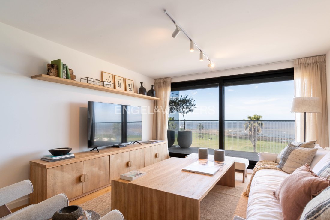 Apartment in Montevideo, Departamento de Montevideo, Uruguay 2 - 14887280