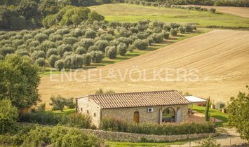 Country House in Bibbiano, Tuscany, Italy 1