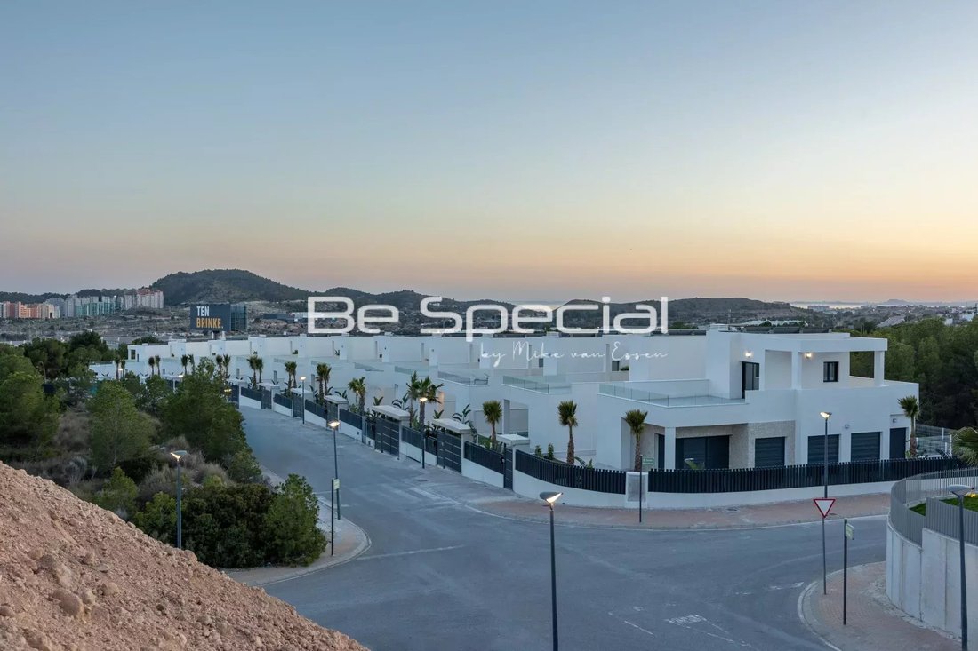 Villa in Finestrat, Valencian Community, Spain 5 - 14081159