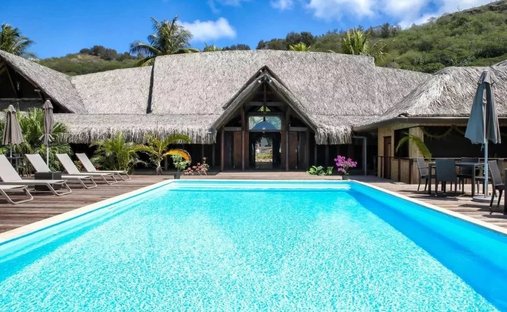 Bora-Bora, Leeward Islands, French Polynesia 1