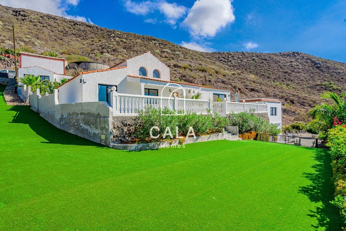 House in Acantilados de Los Gigantes, Canary Islands, Spain 3 - 14887606