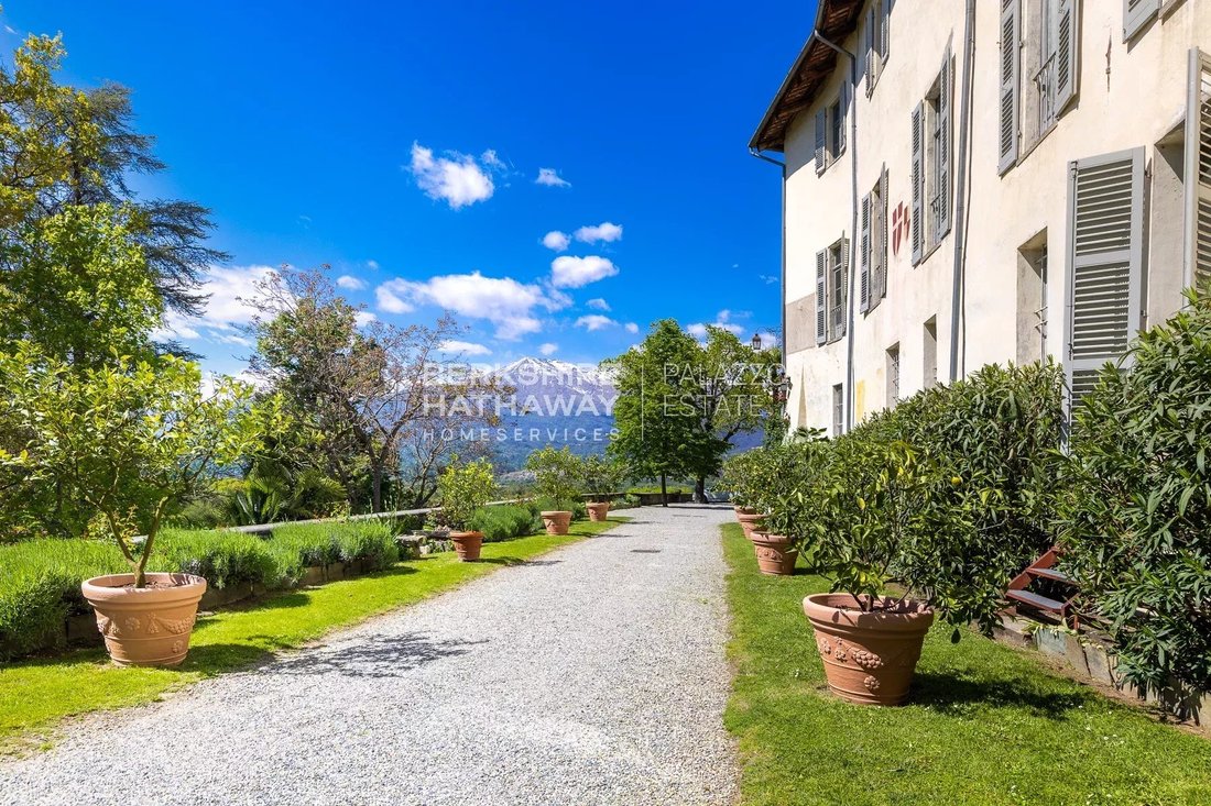 The Crown of King Arduino: A Piedmont Castle Steeped in Legend